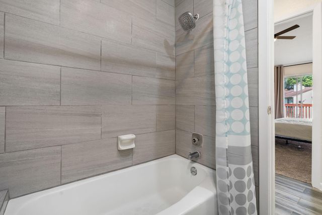 3902 Knollcrest Drive, Montgomery, TX 77356