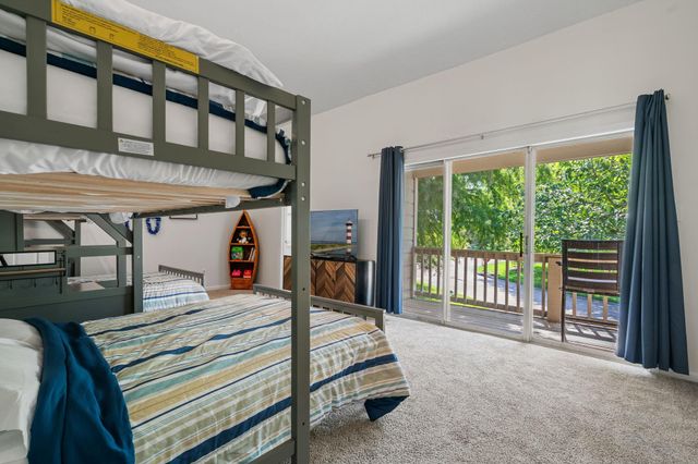 3902 Knollcrest Drive, Montgomery, TX 77356