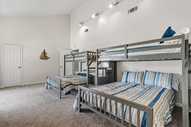 3902 Knollcrest Drive, Montgomery, TX 77356