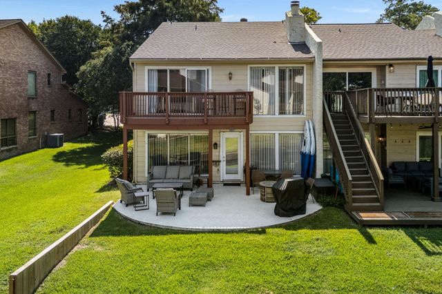 3902 Knollcrest Drive, Montgomery, TX 77356