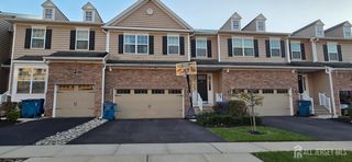 39 Periwinkle Drive, Monroe, NJ 08831