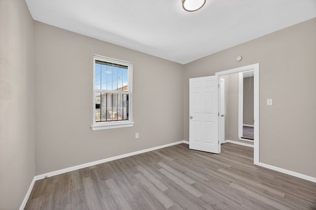 2709 New York Avenue, Fort Worth, TX 76104