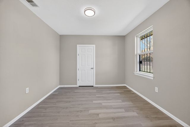 2709 New York Avenue, Fort Worth, TX 76104