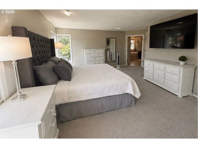 16230 Nw GIANOLA Ct, Beaverton, OR 97006