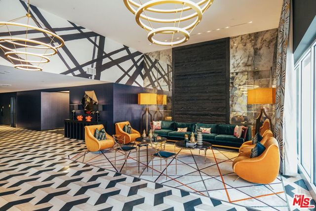 1050 S Grand Avenue 1901, Los Angeles, CA 90015