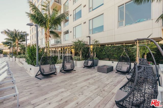 1050 S Grand Avenue 1901, Los Angeles, CA 90015