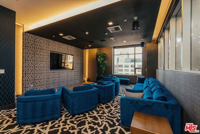 1050 S Grand Avenue 1901, Los Angeles, CA 90015