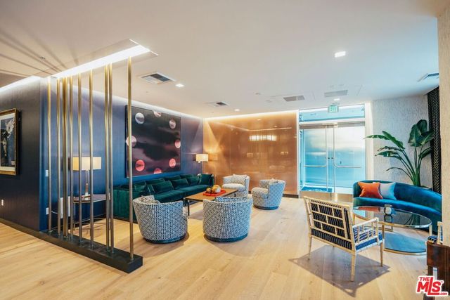 1050 S Grand Avenue 1901, Los Angeles, CA 90015