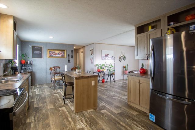 480 Ganado DR, Kyle, TX 78640