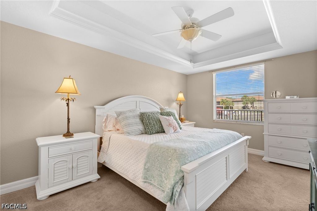 Image 12 of property listing at 4566 SE 5th PL 106, Cape Coral, FL 33904