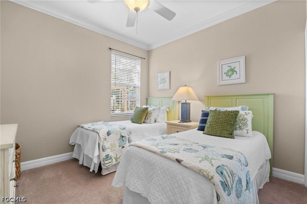 Image 26 of property listing at 4566 SE 5th PL 106, Cape Coral, FL 33904