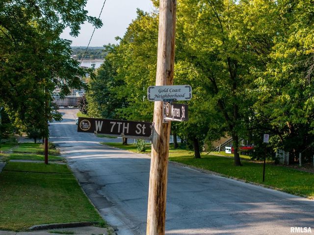 817 W 7TH Street, Davenport, IA 52802