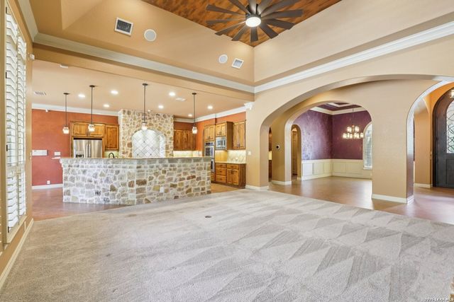 315 Santa Domingo, Helotes, TX 78023