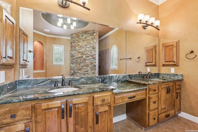 315 Santa Domingo, Helotes, TX 78023