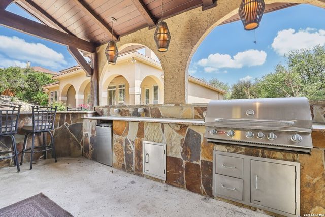 315 Santa Domingo, Helotes, TX 78023