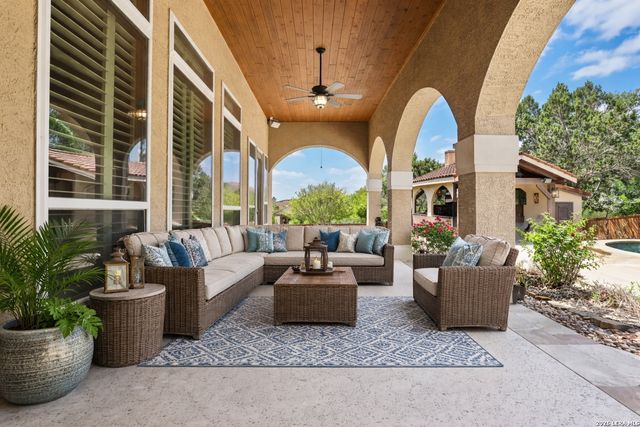 315 Santa Domingo, Helotes, TX 78023