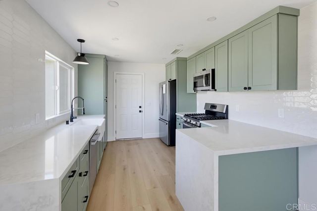 4130 32 Vista Grande Drive, San Diego, CA 92115