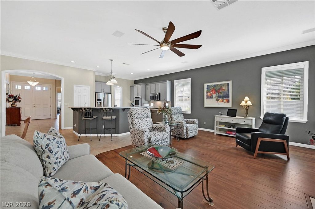 10813 Cedar Forest Avenue, Las Vegas, NV 89144 — photo 5
