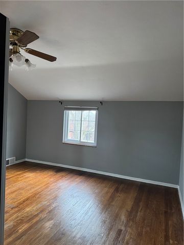 231 Jonquil Place, Mt Lebanon, PA 15228