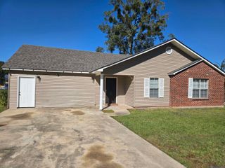 430 Wimbish Dr, Baton Rouge, LA 70714