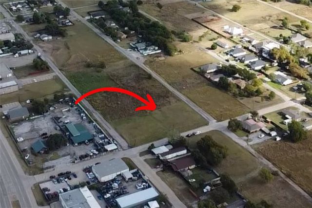 9433 Parkview Drive, Fort Worth, TX 76134