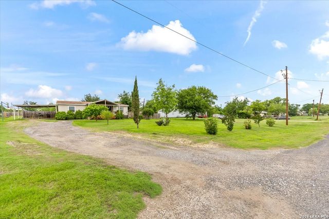210 S County Road 5601, Castroville, TX 78009