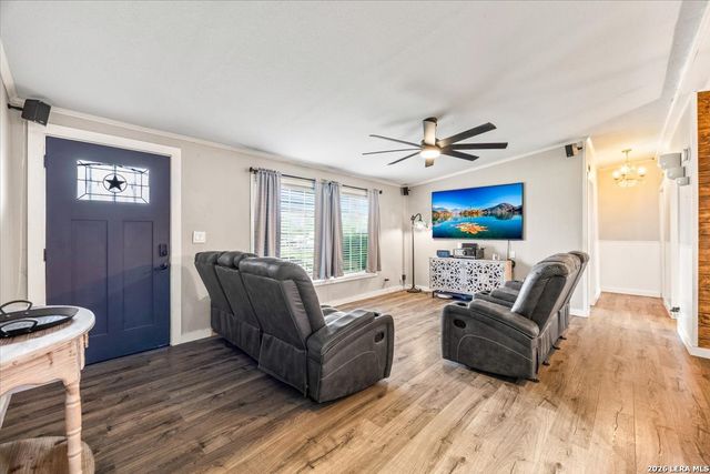 210 S County Road 5601, Castroville, TX 78009
