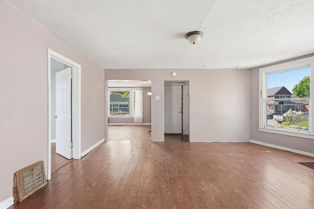 2030 W Dean Ave, Spokane, WA 99201