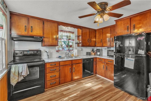 2047 Como Park Boulevard, Lancaster, NY 14086