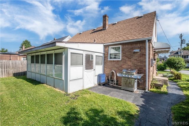 2047 Como Park Boulevard, Lancaster, NY 14086