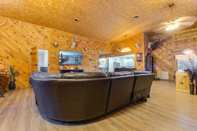 6020 U.S 87, Dumas, TX 79029