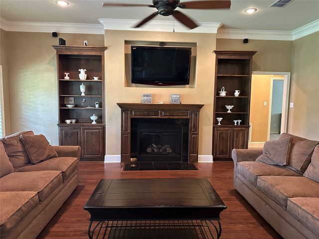 23196 J E B Circle, Frankston, TX 75763