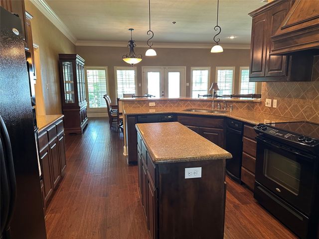 23196 J E B Circle, Frankston, TX 75763