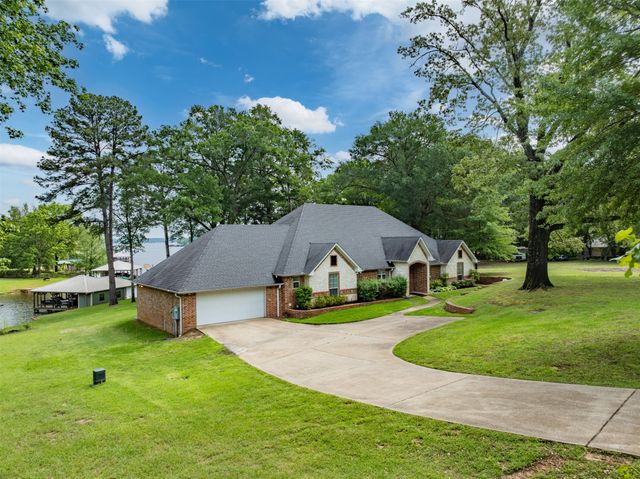23196 J E B Circle, Frankston, TX 75763