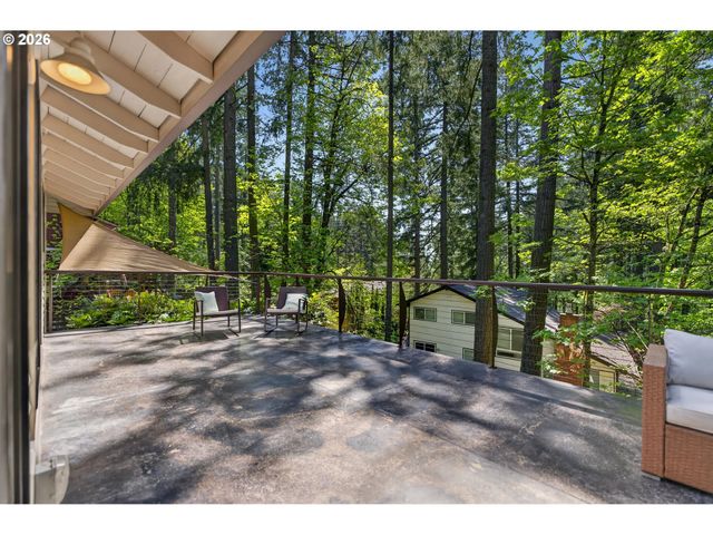 6 BERNINI Ct, Lake Oswego, OR 97035