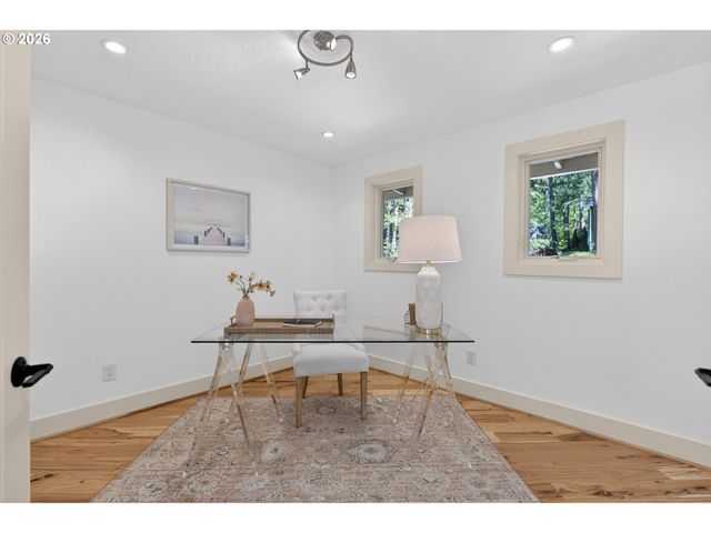 6 BERNINI Ct, Lake Oswego, OR 97035