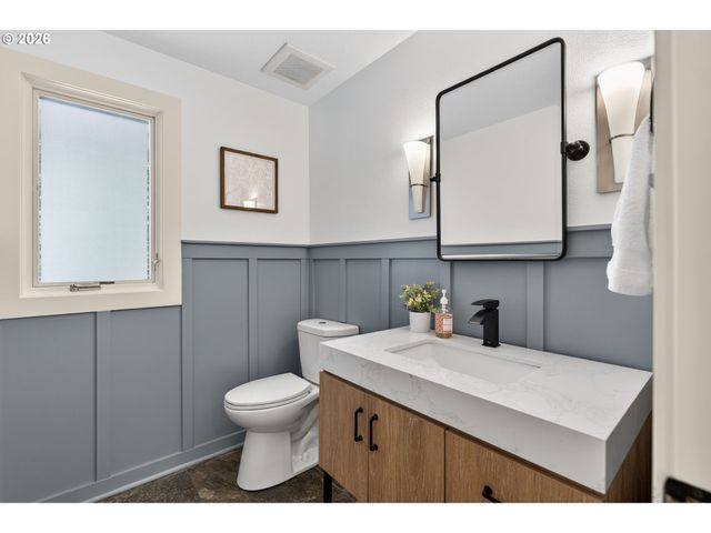 6 BERNINI Ct, Lake Oswego, OR 97035