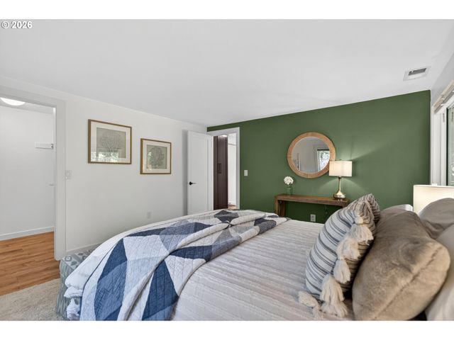 6 BERNINI Ct, Lake Oswego, OR 97035