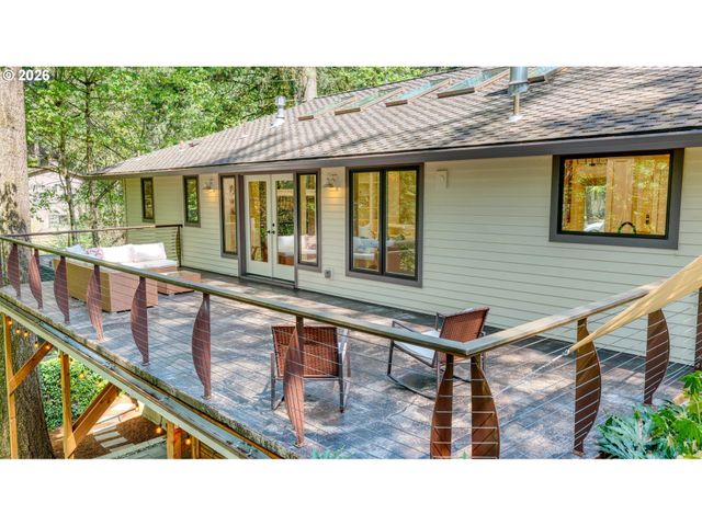 6 BERNINI Ct, Lake Oswego, OR 97035