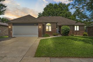 2331 East Monroe Street, Springfield, MO 65802