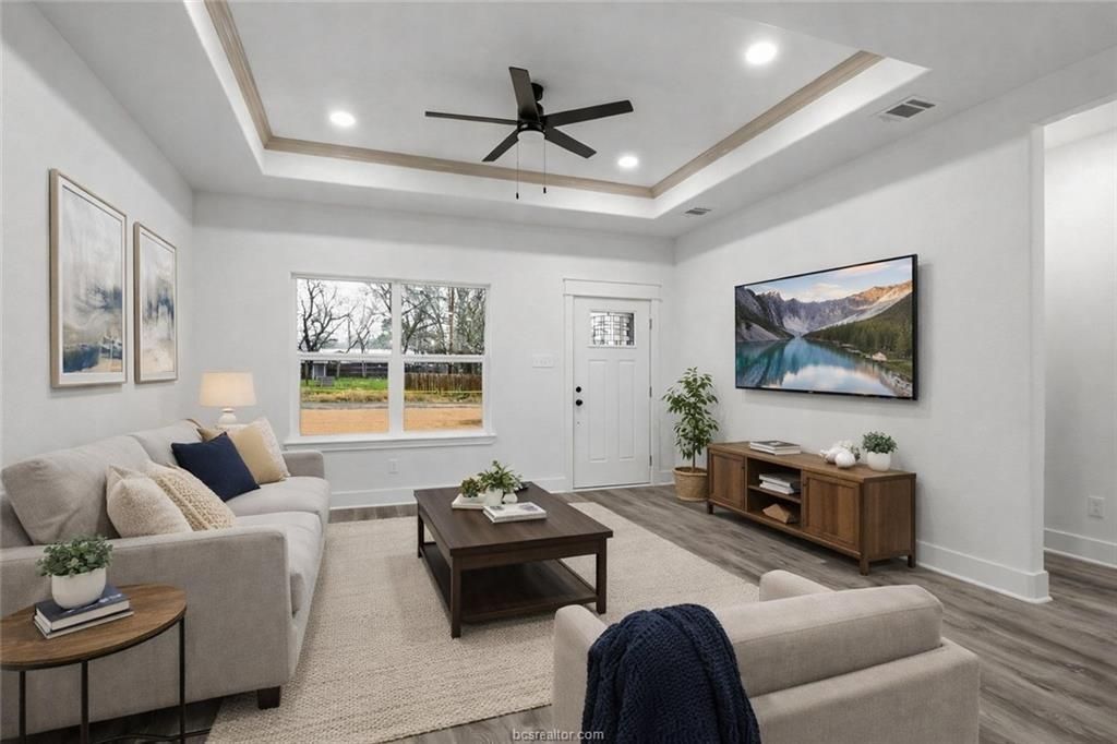203 Lock Lane, Bryan, TX 77803 — photo 5