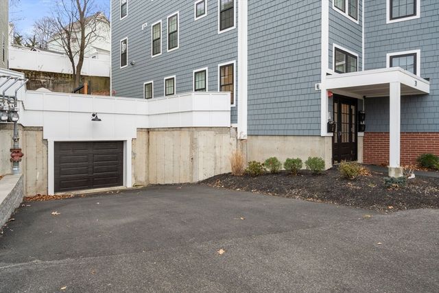 20 Crestway Road 3, Boston, MA 02128