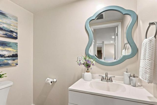 7100 Rainbow Drive 33, San Jose, CA 95129