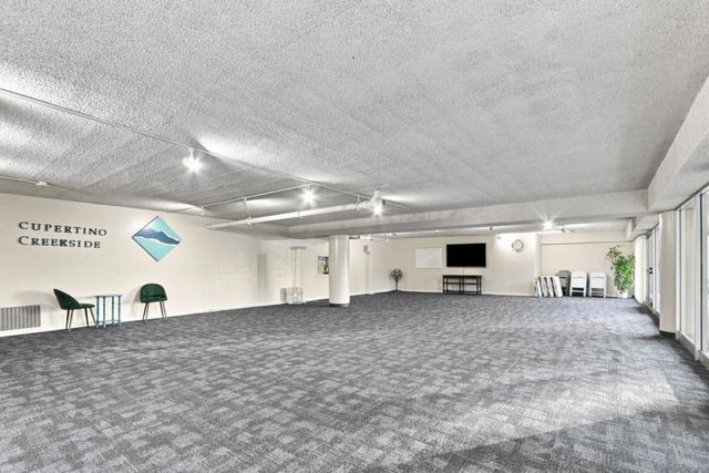7100 Rainbow Drive 33, San Jose, CA 95129