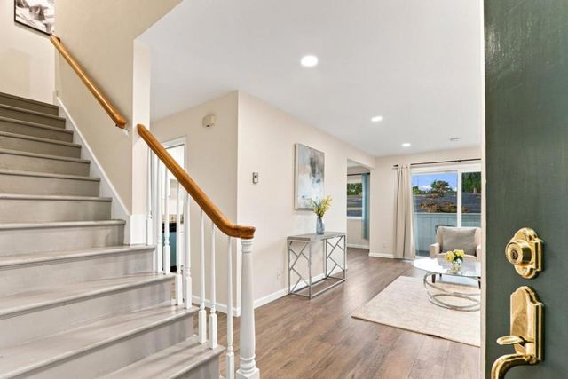 7100 Rainbow Drive 33, San Jose, CA 95129