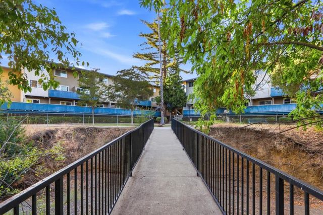 7100 Rainbow Drive 33, San Jose, CA 95129