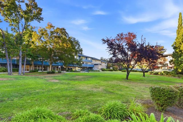 7100 Rainbow Drive 33, San Jose, CA 95129