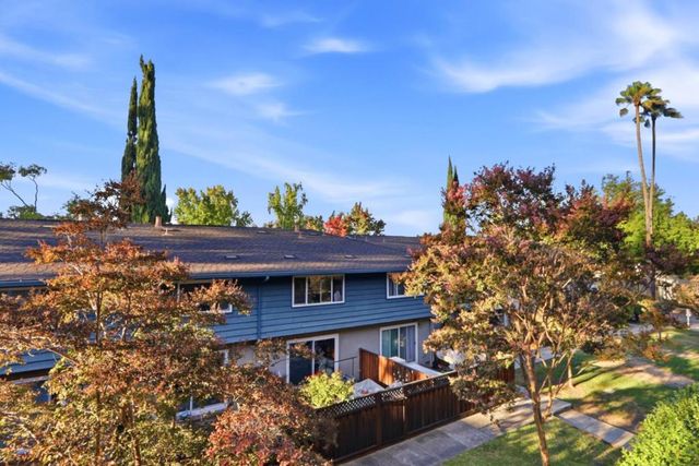 7100 Rainbow Drive 33, San Jose, CA 95129