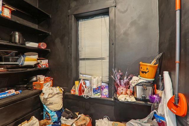 412 N Pine Avenue, Chicago, IL 60644