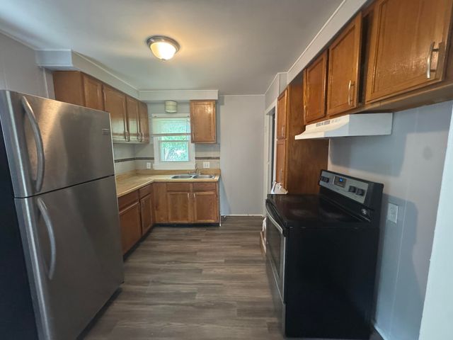 1735 Meadow Lane, Inkster City, MI 48141